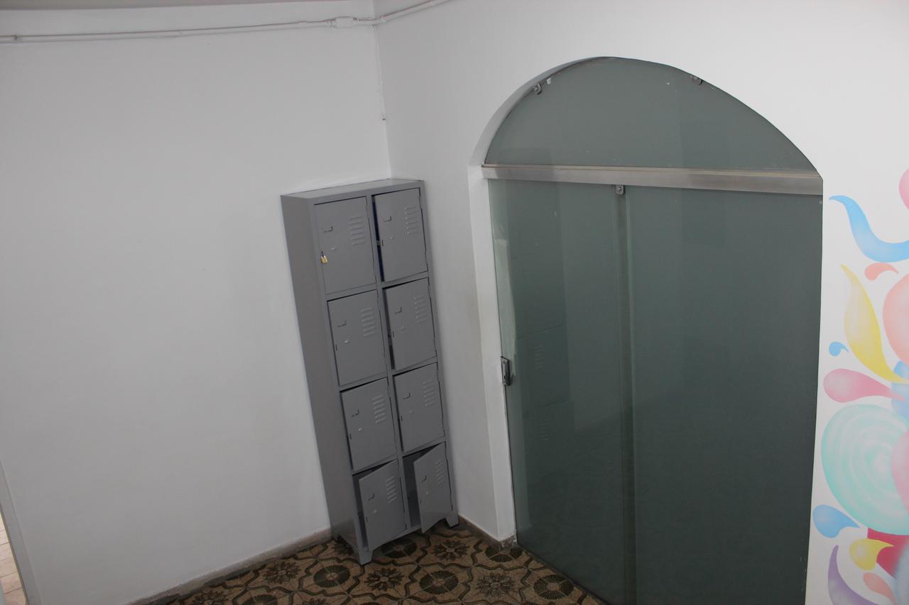 Wally's House Hostel